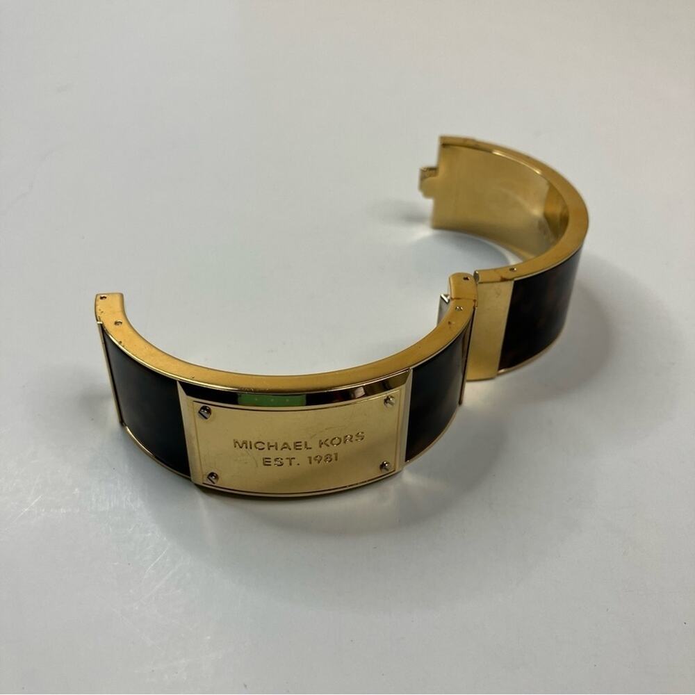 Michael Kors | Tortoise Gold Tone Hinged Bangle Bracelet - Picture 5 of 6